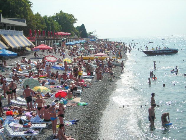 Пляж в Лазаревском
