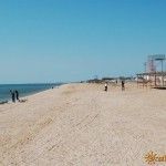 Пляж в Должанской