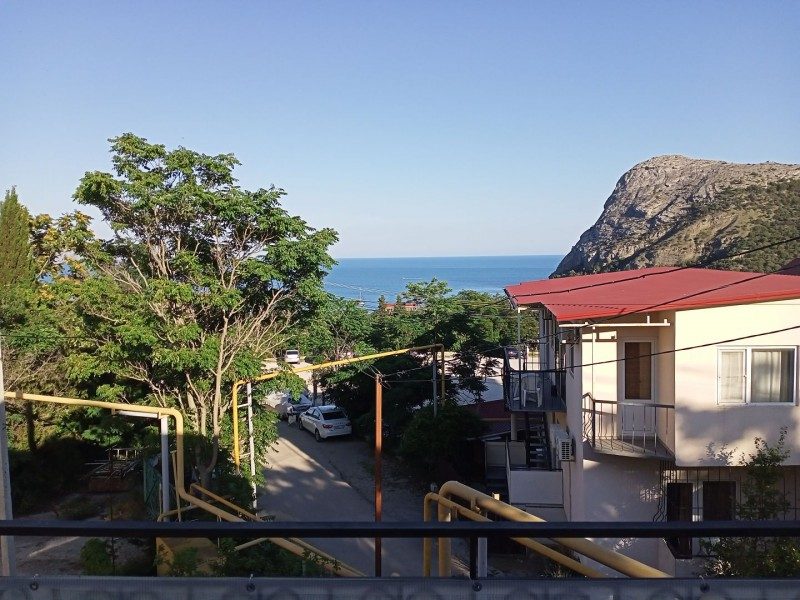 Двухкомнатная студия "Сакура" (до 5 гостей) с видом на море и горы, 3 этаж гостевого дома (корпус А)