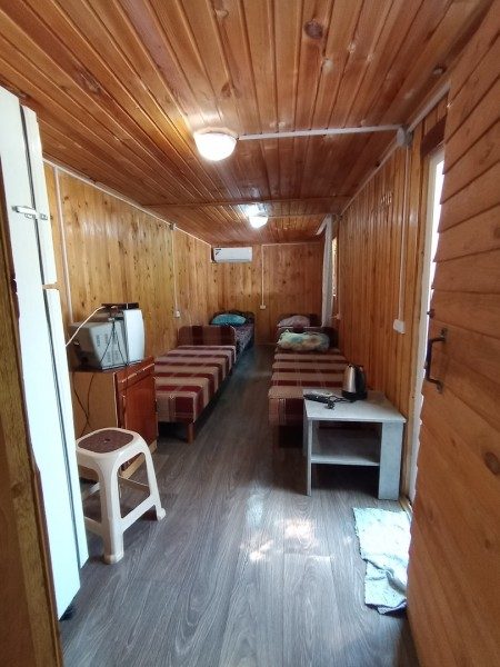 4х местный домик с удобствами