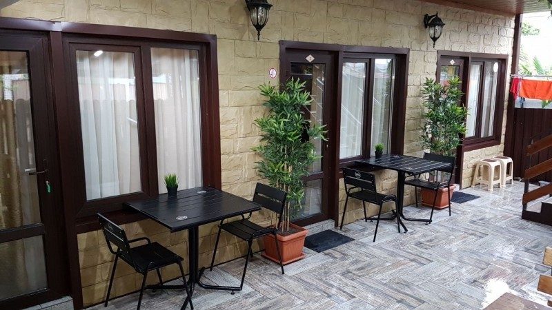 Внутренний двор с выходом Внутренний двор с выходом